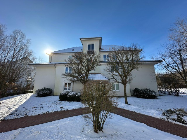 lebensqualitaet-ohne-stufen-rollstuhlgerechte-3-zimmer-wohnung-in-zentraler-lage-nur-wenige-schritte-zum-meer